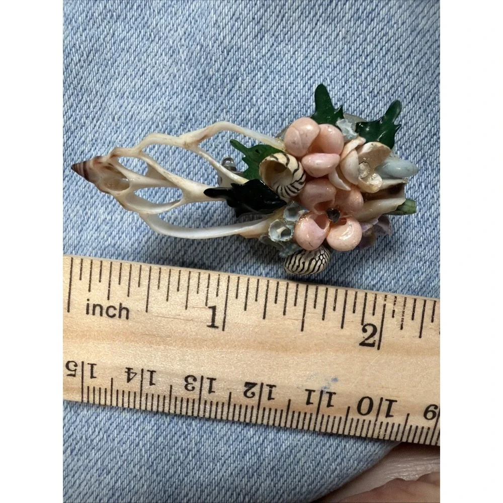 Vintage 1940's Floral Brooch made out of‎ Shells With Rhinestones